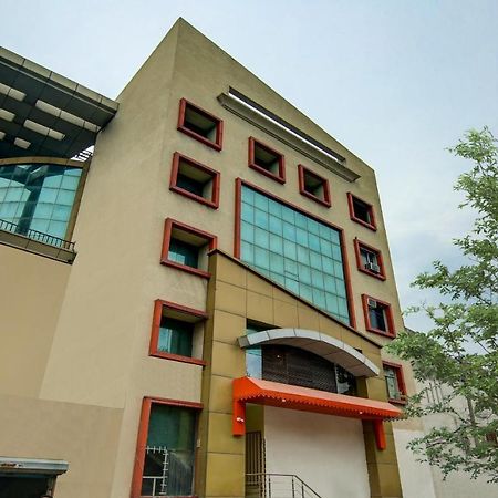 Itsy Hotels Oasis Inn Jalandhar Extérieur photo