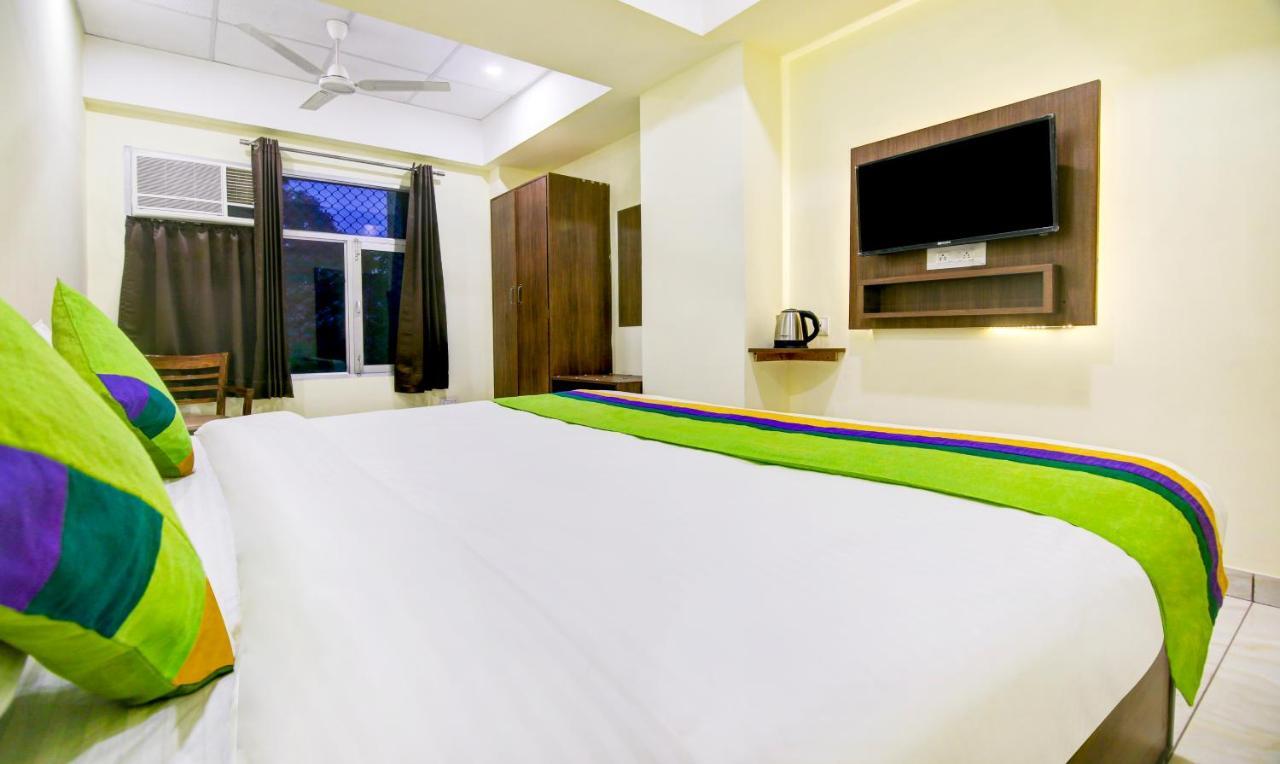 Itsy Hotels Oasis Inn Jalandhar Extérieur photo