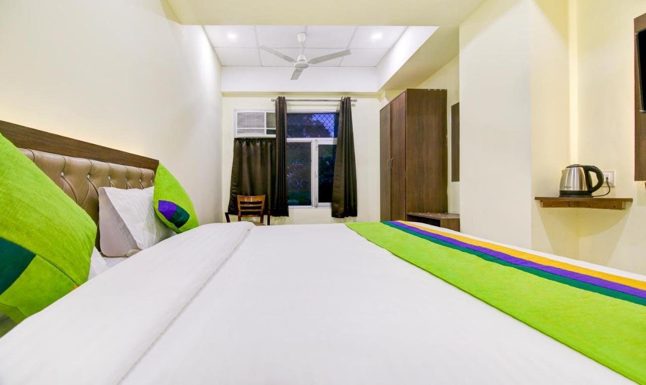 Itsy Hotels Oasis Inn Jalandhar Extérieur photo